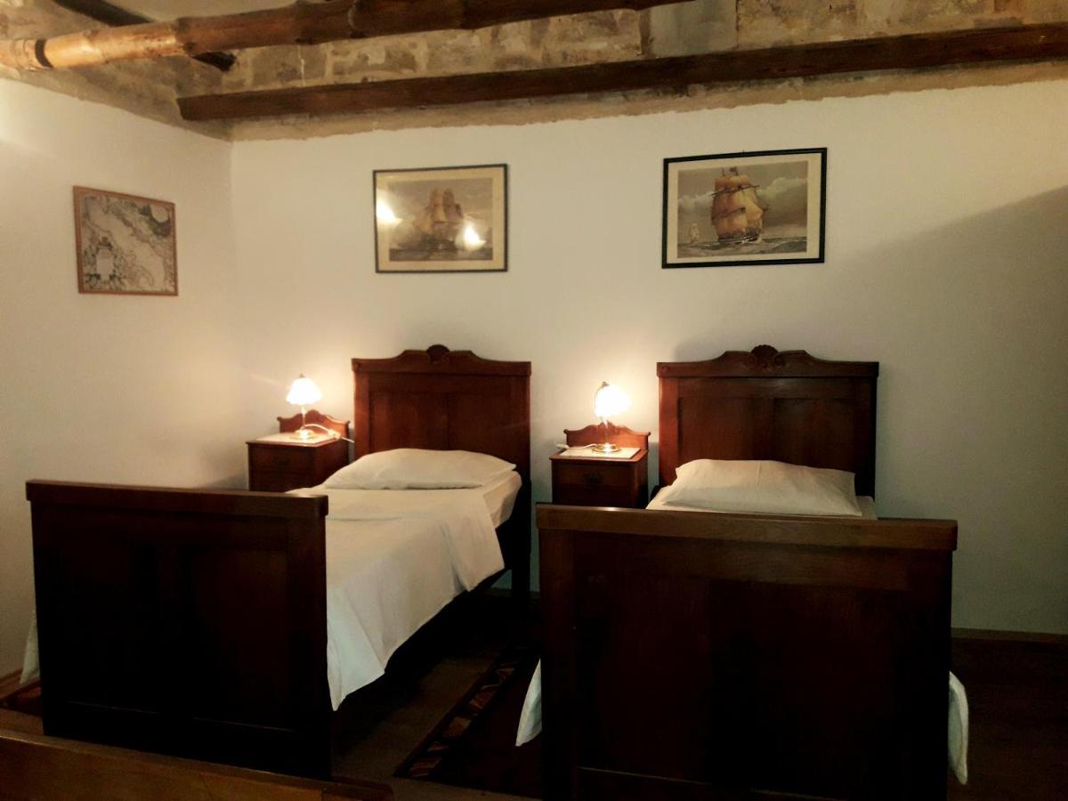 Casa Istriana Nona Pina Villa Kaštelir Eksteriør bilde