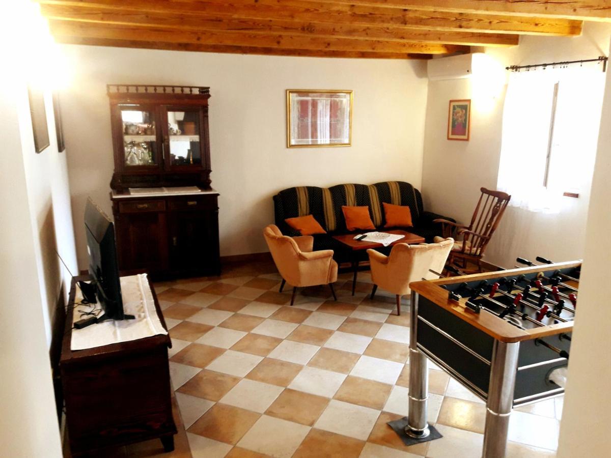 Casa Istriana Nona Pina Villa Kaštelir Eksteriør bilde