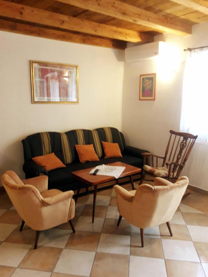 Casa Istriana Nona Pina Villa Kaštelir Eksteriør bilde